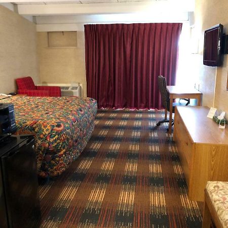 Red Carpet Inn Syracuse Airport North Syracuse Exterior foto